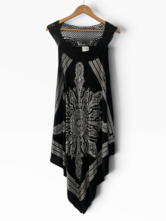 India Boutique Dresses & Skirts - 🖤 Midnight Boho Crochet Handkerchief Dress | One Size